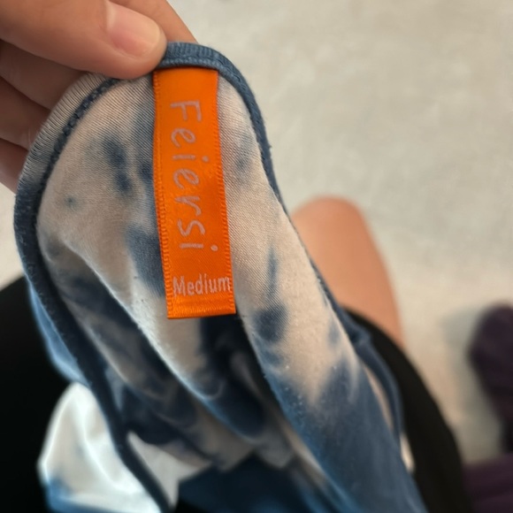 Feiersi blue and white tie-dye criss-cross cut out tank top size medium - Picture 3 of 8